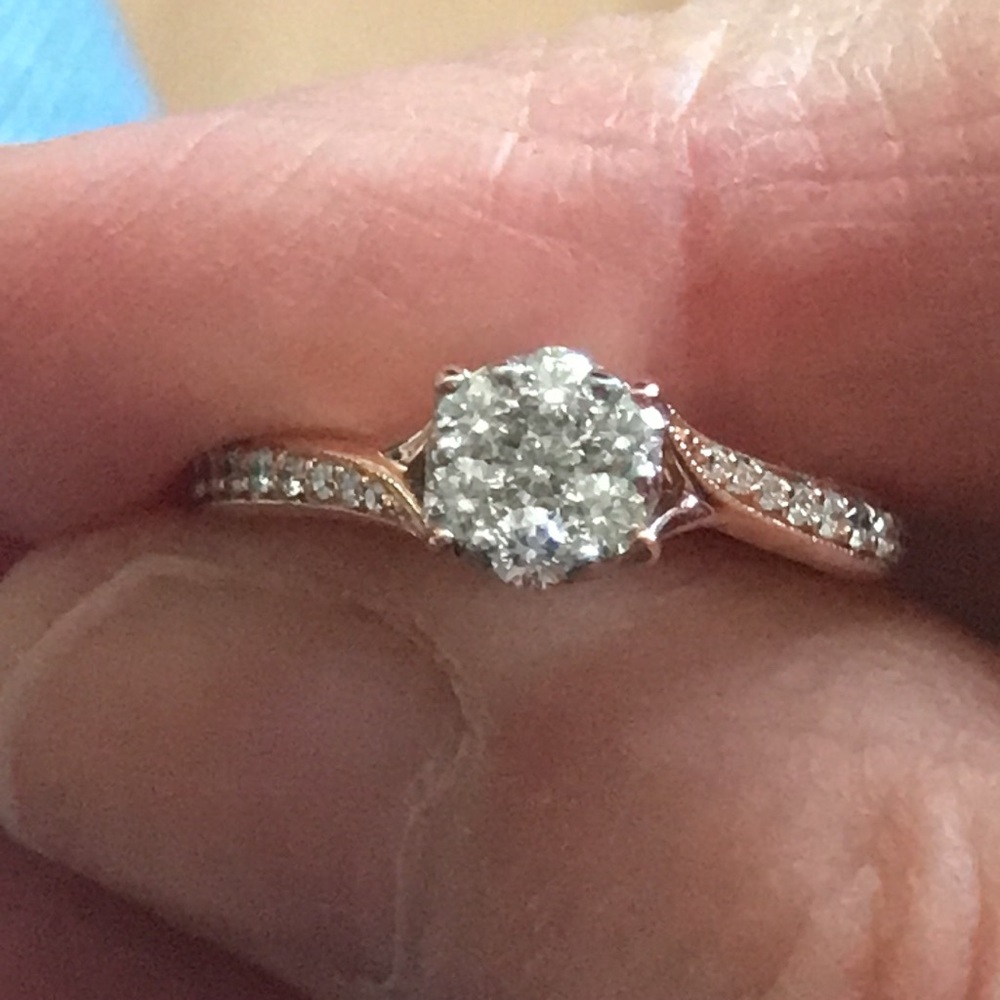 Elegant Rose Gold Ring with diamonds NWT
